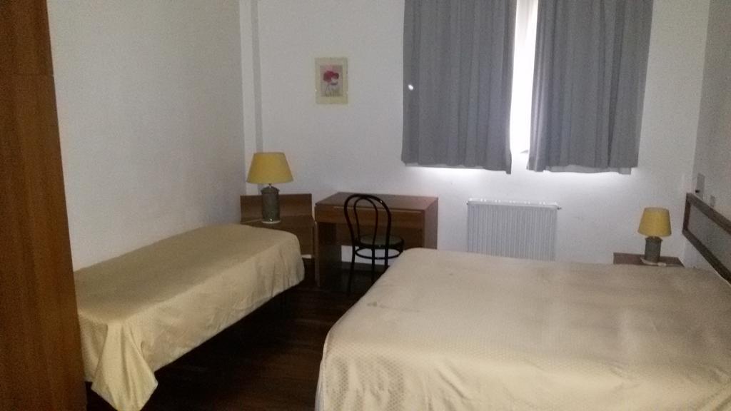 Hotel Cristallo Assergi Δωμάτιο φωτογραφία