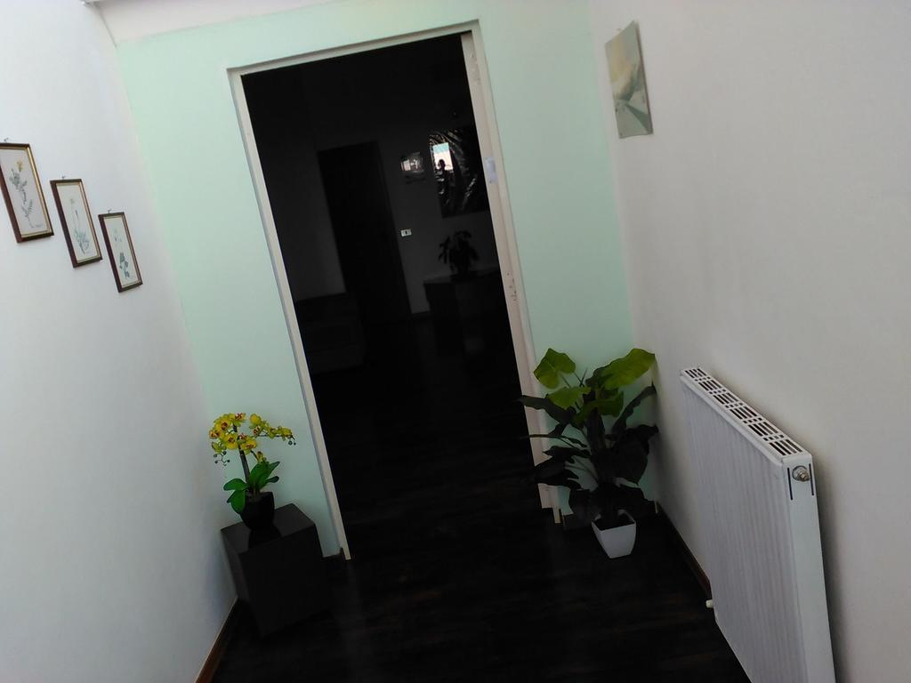 Hotel Cristallo Assergi Εξωτερικό φωτογραφία