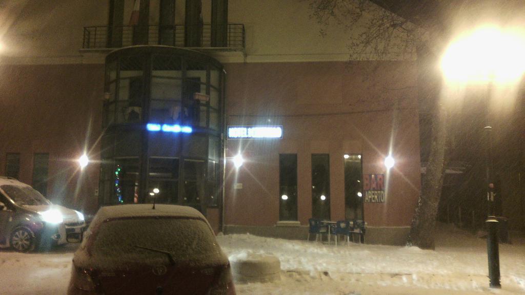 Hotel Cristallo Assergi Εξωτερικό φωτογραφία