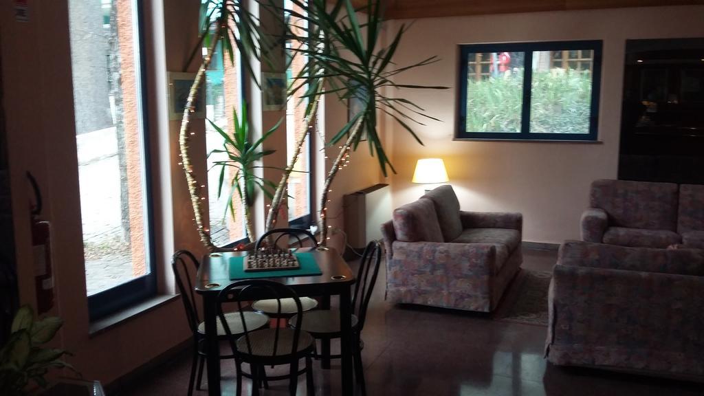 Hotel Cristallo Assergi Εξωτερικό φωτογραφία