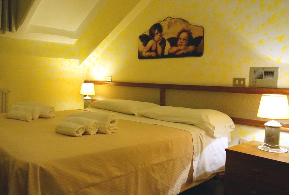 Hotel Cristallo Assergi Εξωτερικό φωτογραφία